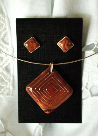 0053 - vo farbe lesného medu...